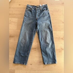 Levi’s Ribcage jeans